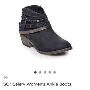 SO Celery Ankle Boots